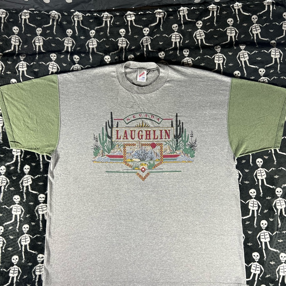 Vintage Jerzees Made in U.S.A. 1998 Laughlin Nevada Gray and Green Graphic Tee